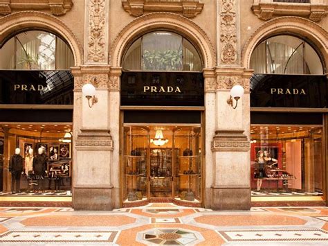 prada negozio verona|negozi prada locatori.